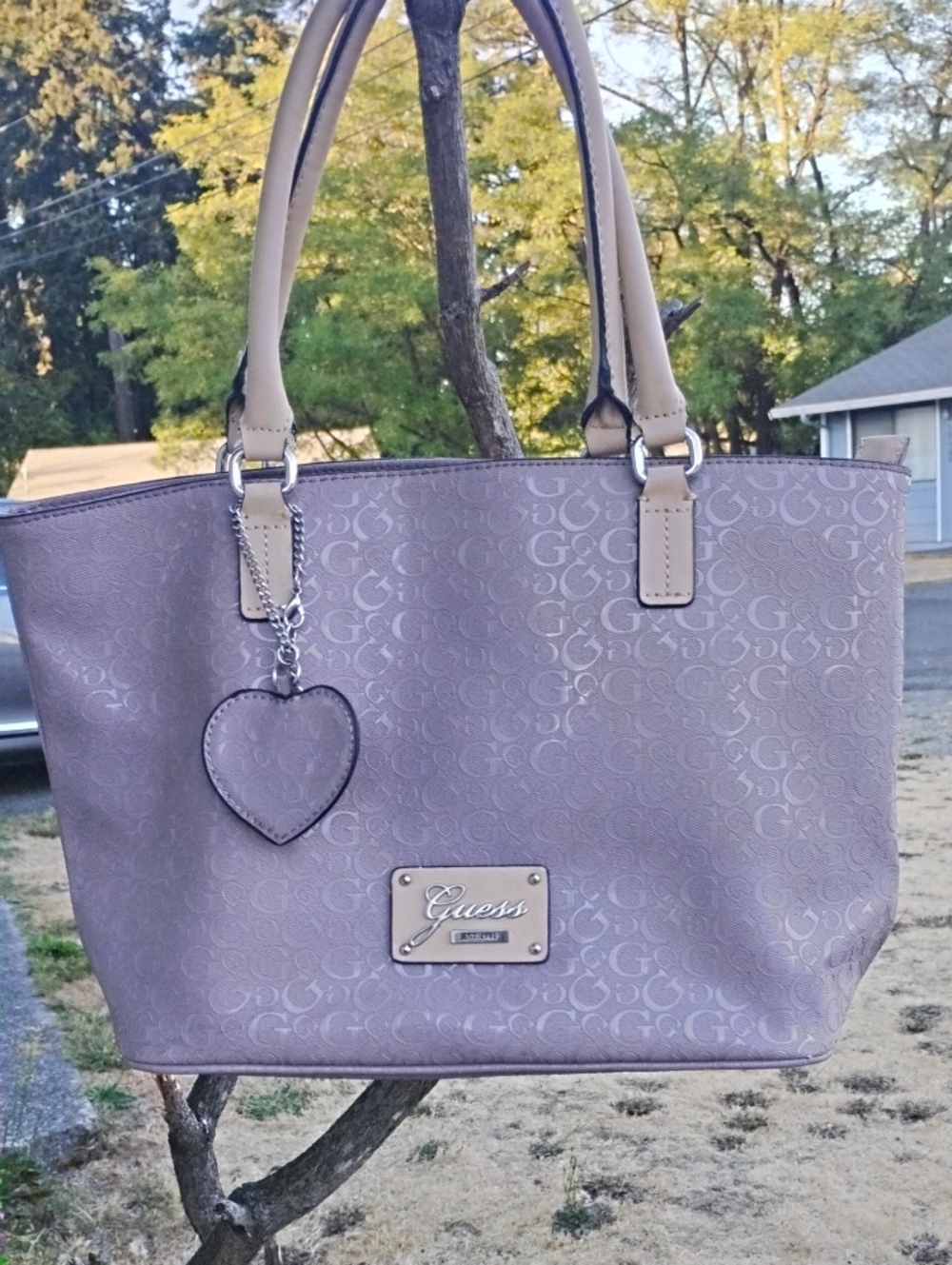 Guess Women's Tote Bag in Mauve with Heart Charm